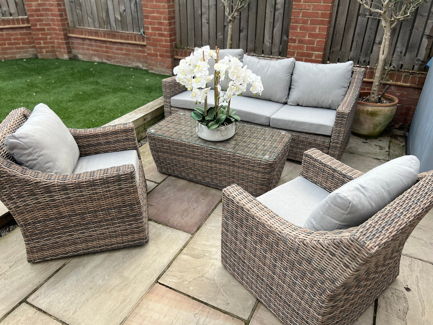Neutral aluminium Coffee table sofa and chair set