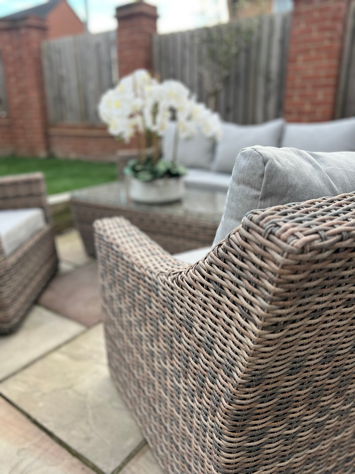 Neutral aluminium Coffee table sofa and chair set